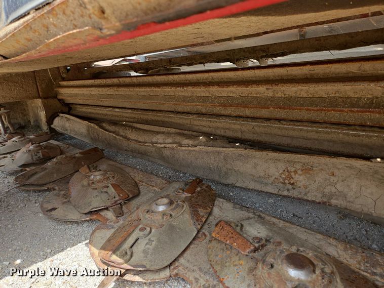 image for item ED2023 2009 MacDon M200 swather / windrower