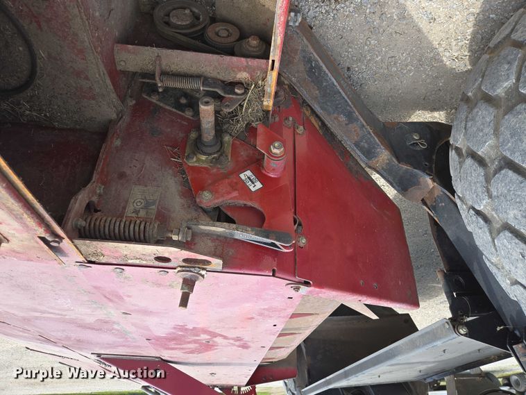 image for item ED2023 2009 MacDon M200 swather / windrower