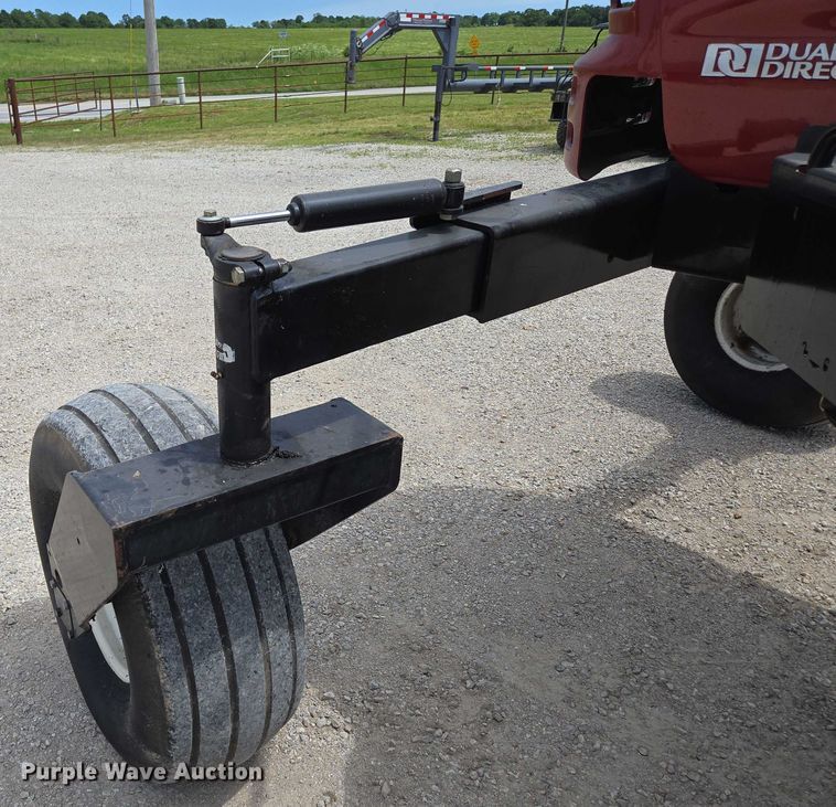 image for item ED2023 2009 MacDon M200 swather / windrower