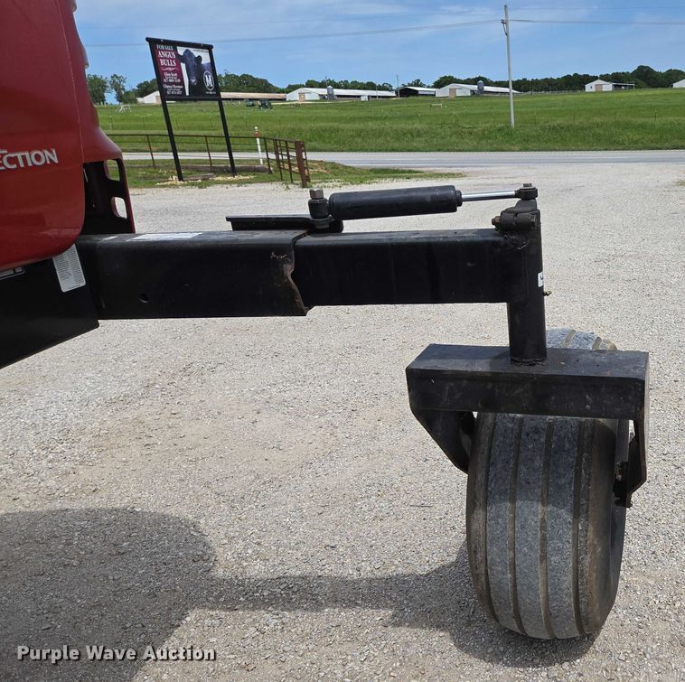 image for item ED2023 2009 MacDon M200 swather / windrower