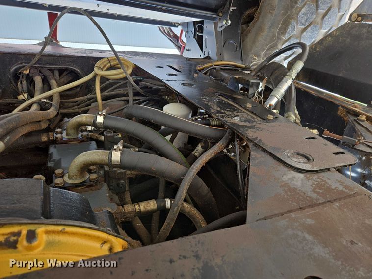 image for item ED2023 2009 MacDon M200 swather / windrower