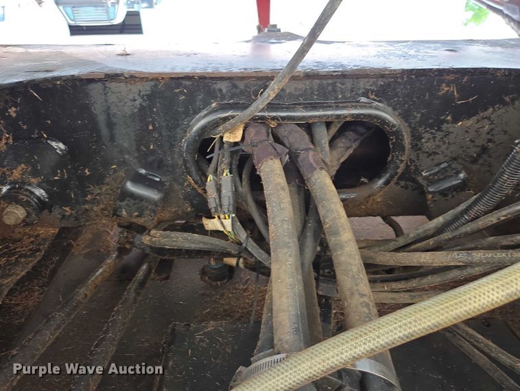 image for item ED2023 2009 MacDon M200 swather / windrower