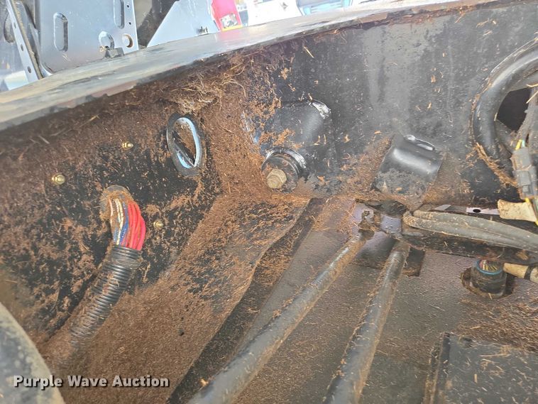 image for item ED2023 2009 MacDon M200 swather / windrower