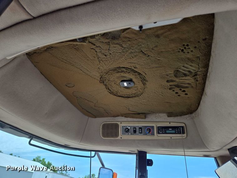 image for item ED2023 2009 MacDon M200 swather / windrower