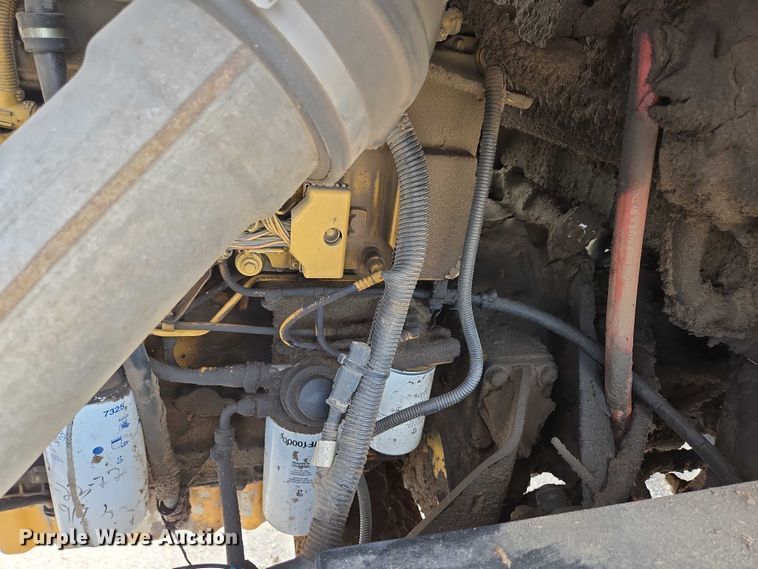 image for item ED2023 2009 MacDon M200 swather / windrower