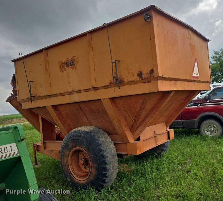 image for item EF3515 Wetmore grain cart