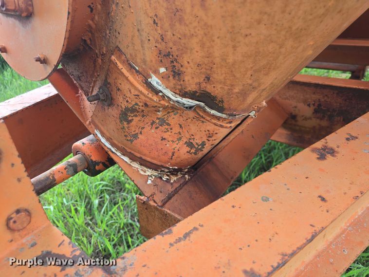 image for item EF3515 Wetmore grain cart