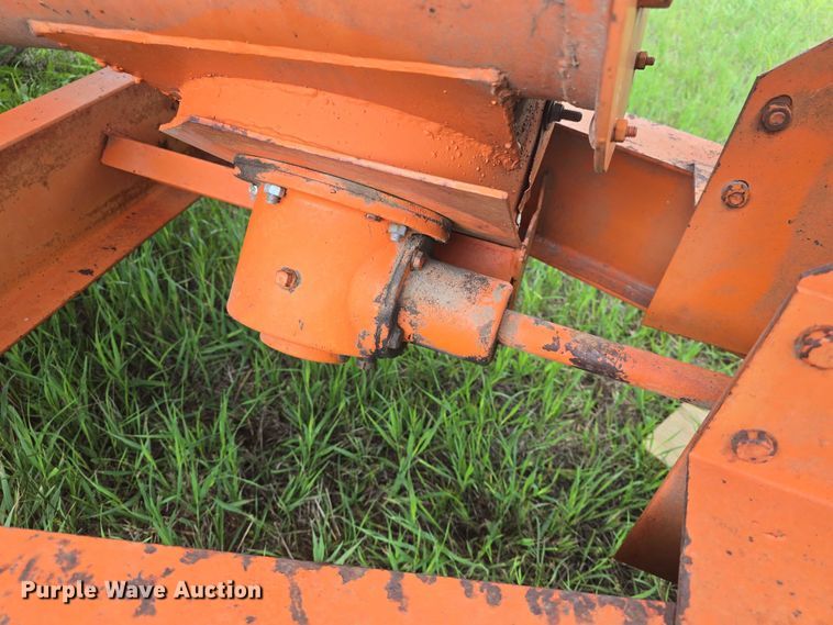 image for item EF3515 Wetmore grain cart