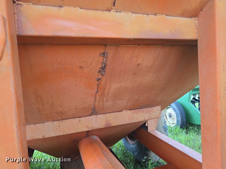 image for item EF3515 Wetmore grain cart