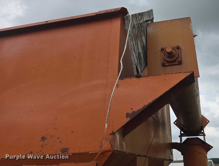 image for item EF3515 Wetmore grain cart