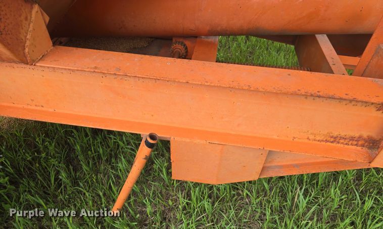 image for item EF3515 Wetmore grain cart