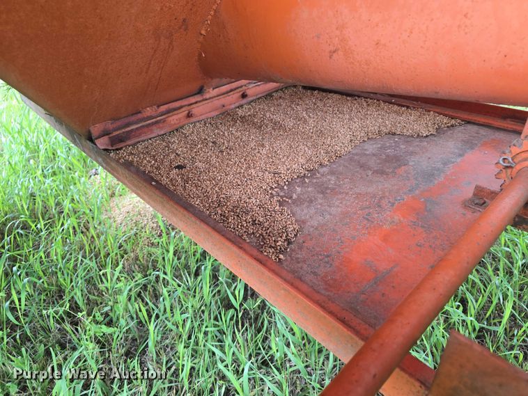 image for item EF3515 Wetmore grain cart