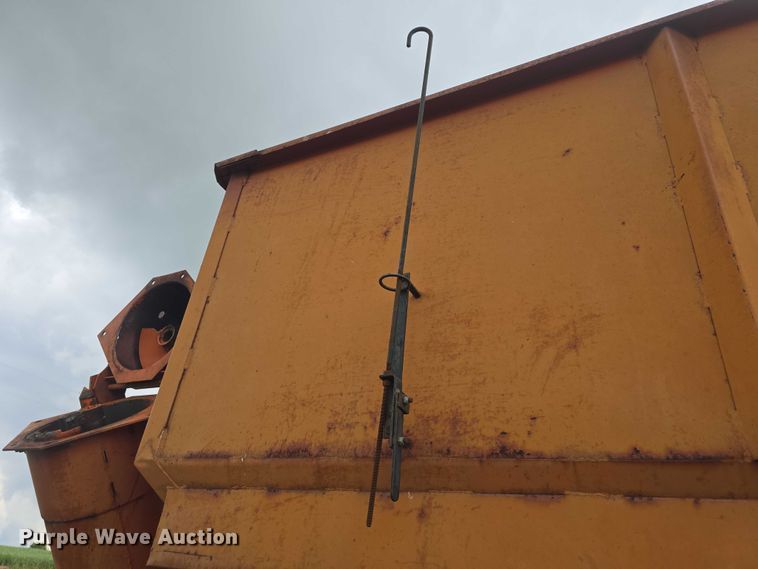 image for item EF3515 Wetmore grain cart