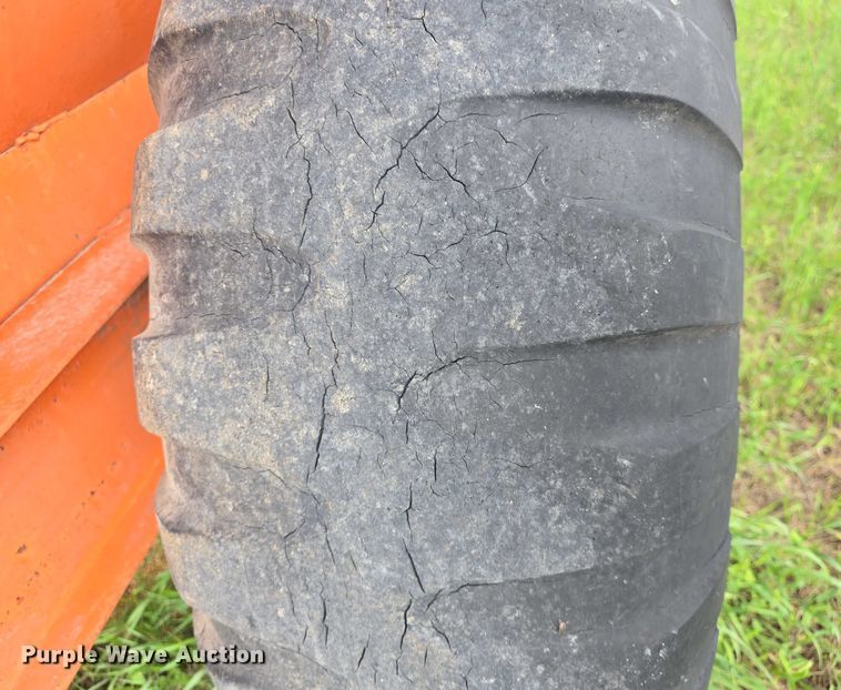 image for item EF3515 Wetmore grain cart