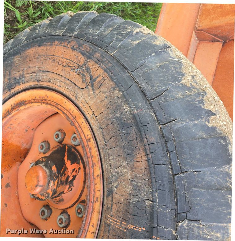 image for item EF3515 Wetmore grain cart