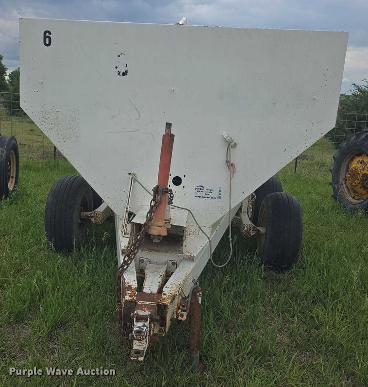 image for item EF3516 Dempster fertilizer tender