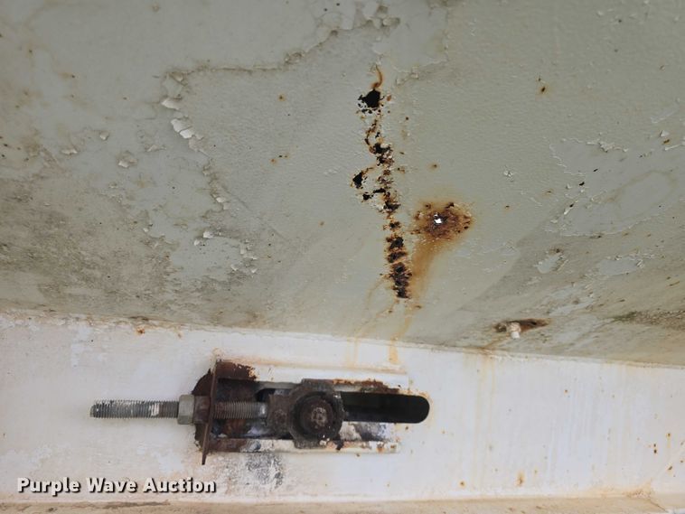 image for item EF3516 Dempster fertilizer tender