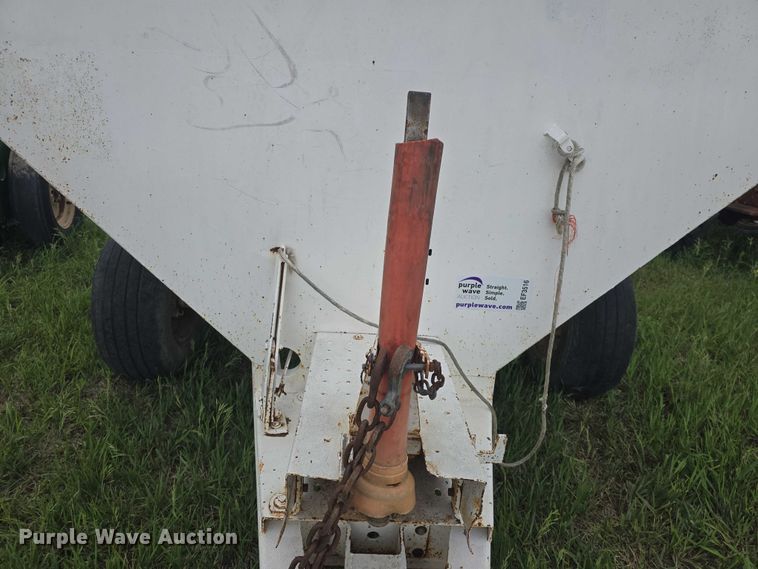 image for item EF3516 Dempster fertilizer tender
