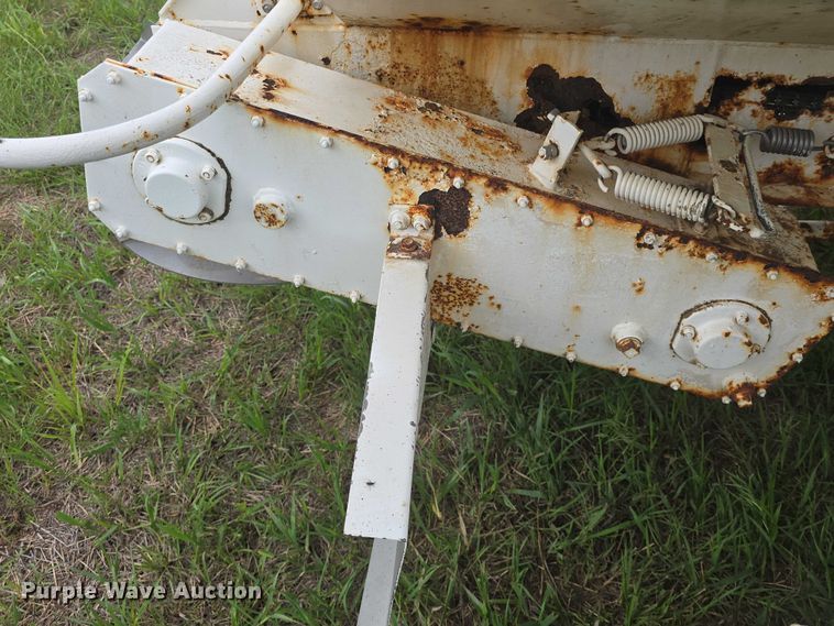 image for item EF3516 Dempster fertilizer tender