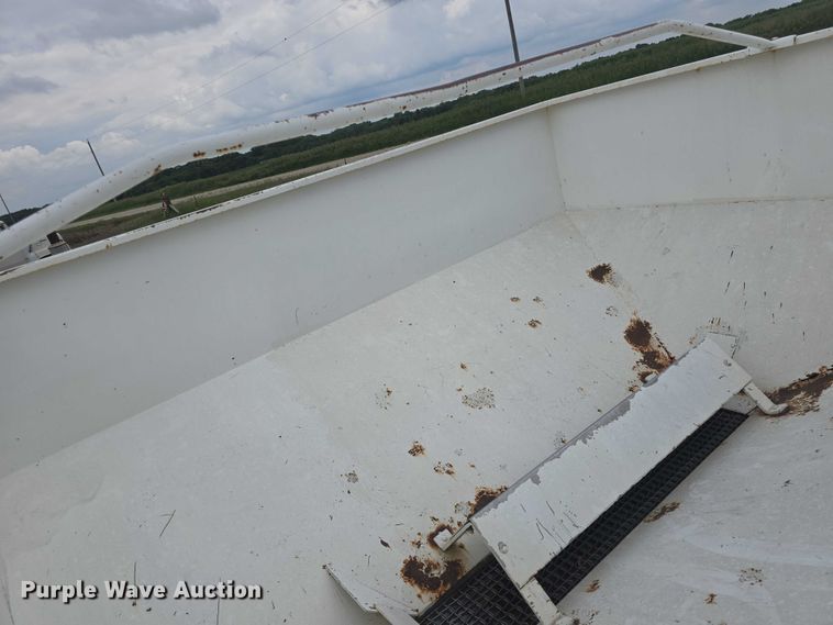 image for item EF3516 Dempster fertilizer tender