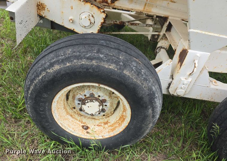 image for item EF3516 Dempster fertilizer tender