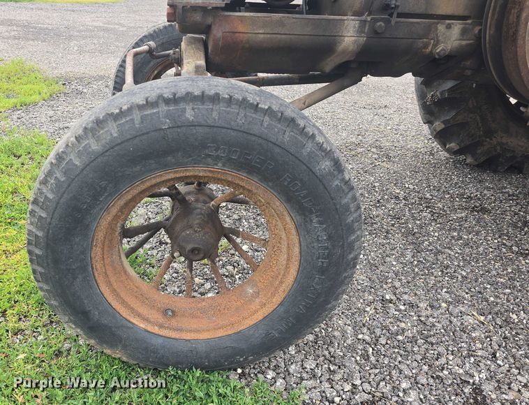 image for item EF3528 1929 John Deere GP tractor