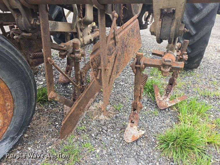 image for item EF3529 1937 John Deere B tractor