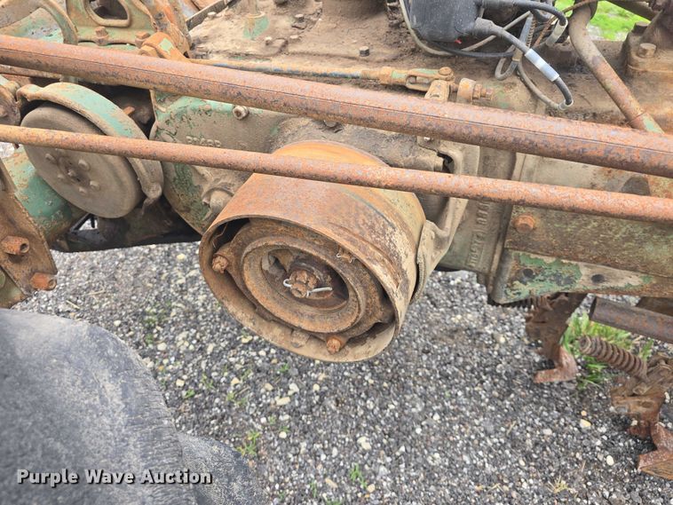 image for item EF3529 1937 John Deere B tractor