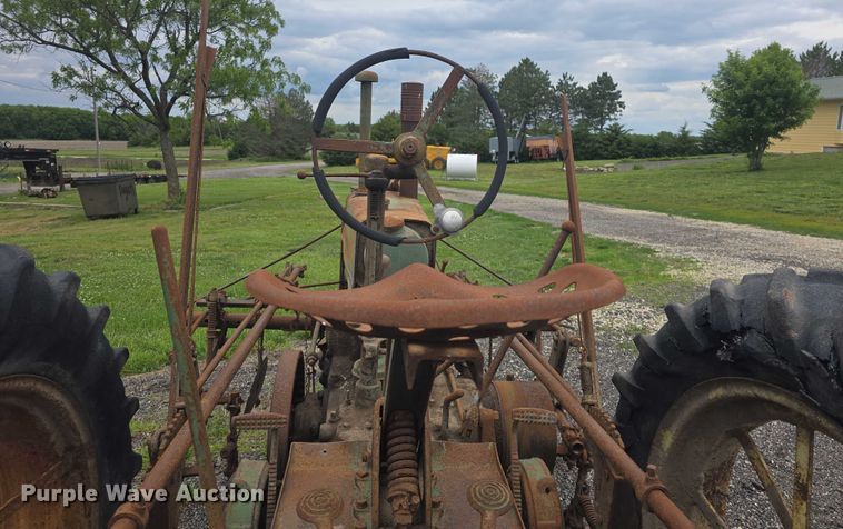 image for item EF3529 1937 John Deere B tractor