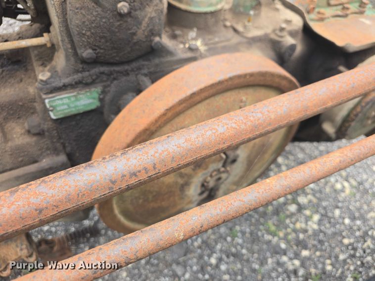 image for item EF3529 1937 John Deere B tractor