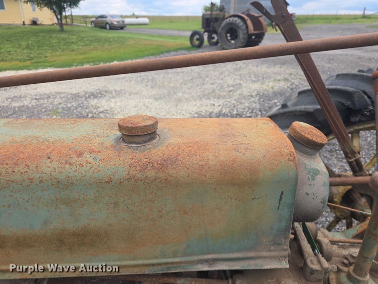 image for item EF3529 1937 John Deere B tractor