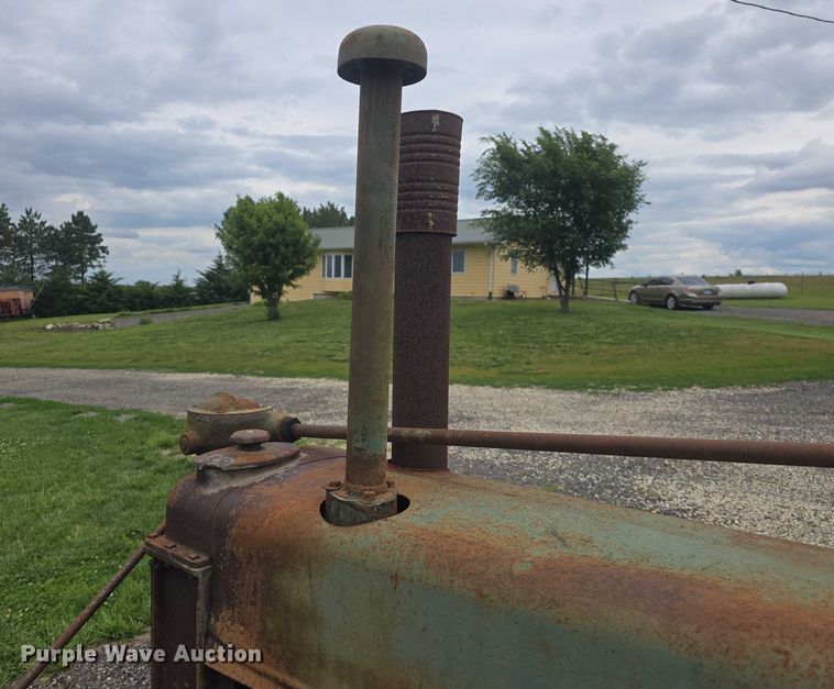 image for item EF3529 1937 John Deere B tractor