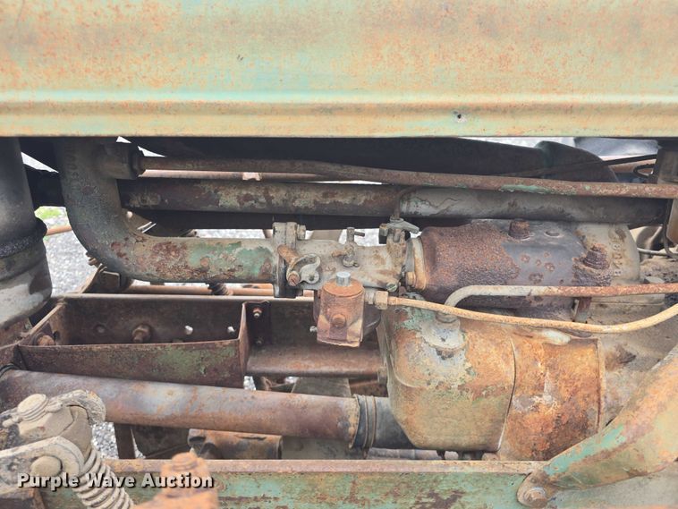 image for item EF3529 1937 John Deere B tractor