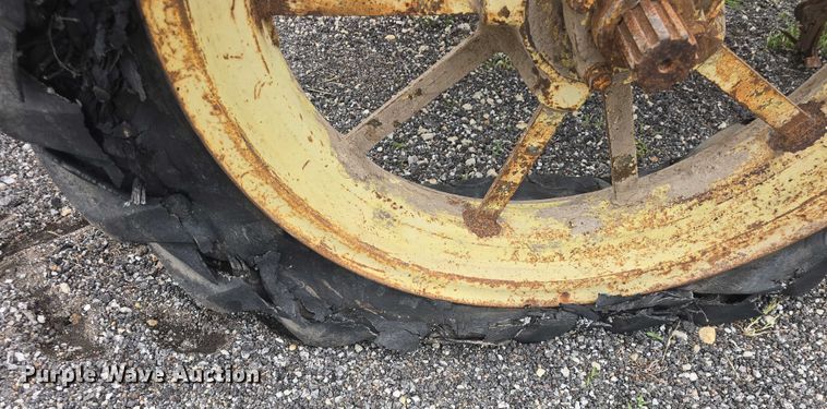 image for item EF3529 1937 John Deere B tractor