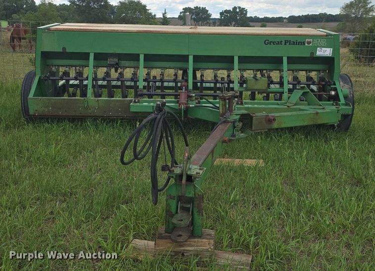 image for item EF3543 Great Plains Solid Stand 13 grain drill
