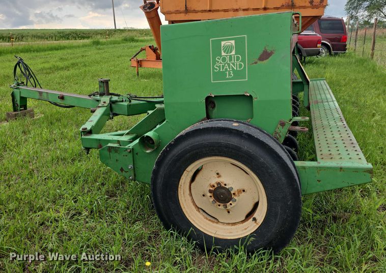 image for item EF3543 Great Plains Solid Stand 13 grain drill