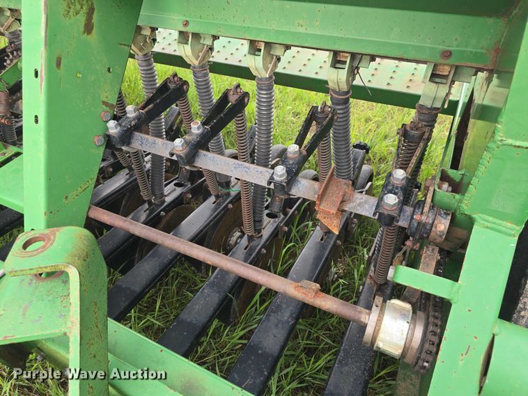 image for item EF3543 Great Plains Solid Stand 13 grain drill