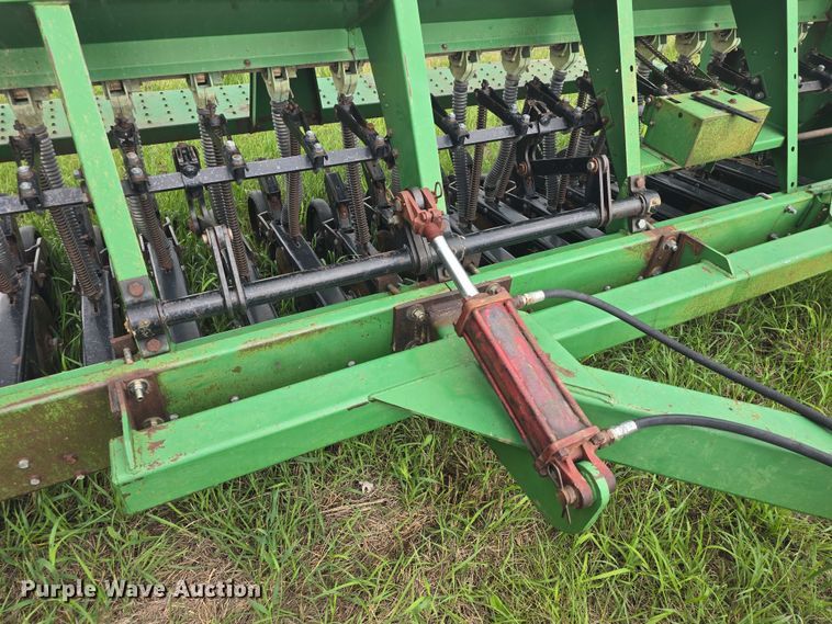 image for item EF3543 Great Plains Solid Stand 13 grain drill