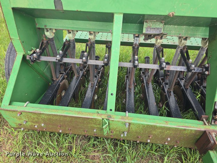 image for item EF3543 Great Plains Solid Stand 13 grain drill