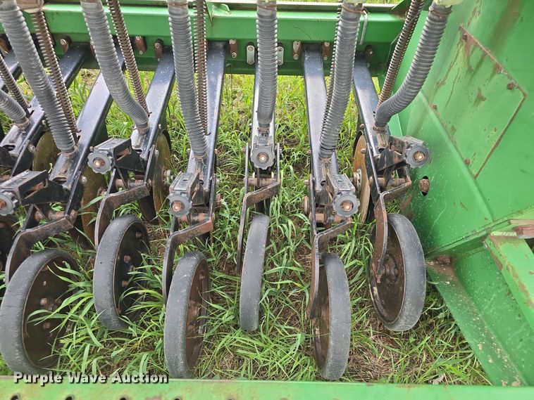 image for item EF3543 Great Plains Solid Stand 13 grain drill