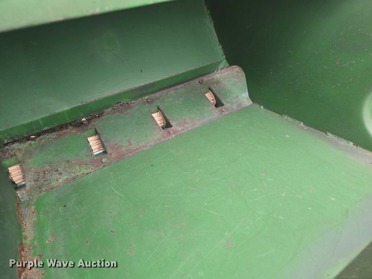 image for item EF3543 Great Plains Solid Stand 13 grain drill