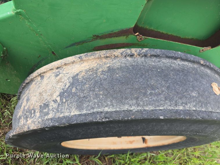 image for item EF3543 Great Plains Solid Stand 13 grain drill