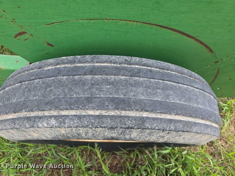 image for item EF3543 Great Plains Solid Stand 13 grain drill