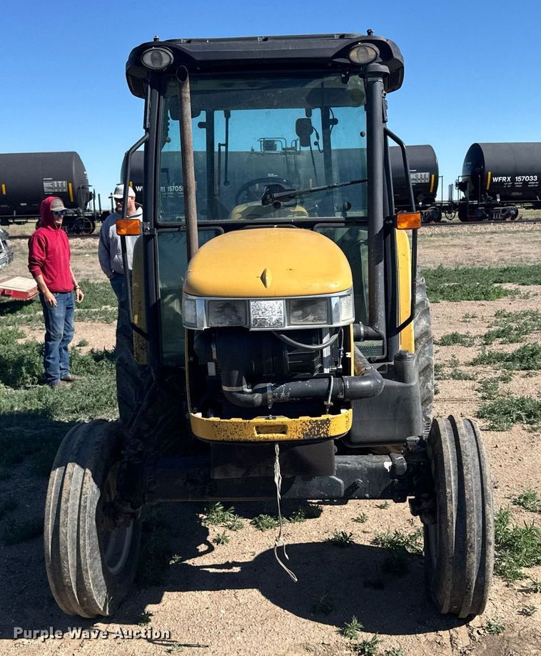 image for item EG6463 2007 Challenger MT345B tractor