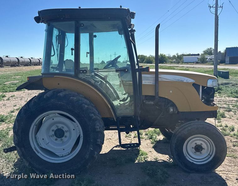 image for item EG6463 2007 Challenger MT345B tractor