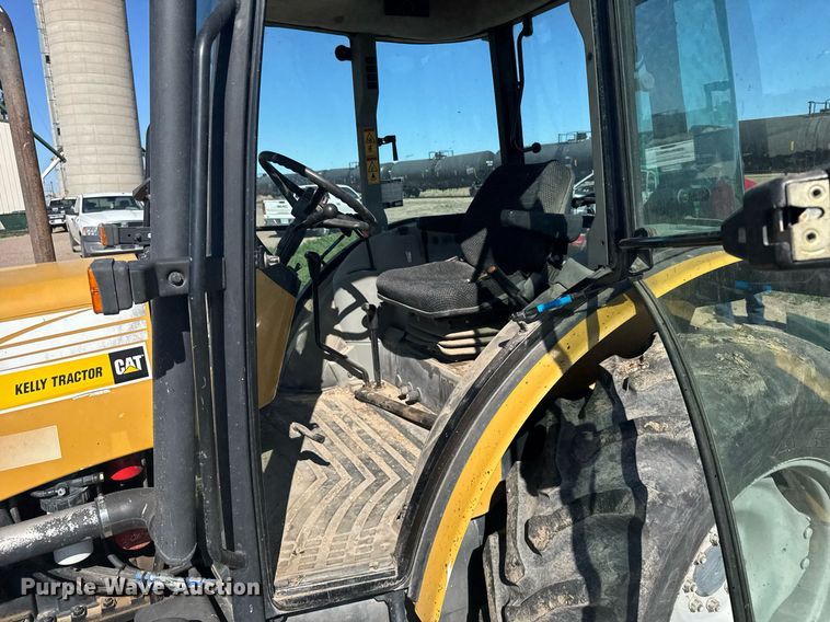 image for item EG6463 2007 Challenger MT345B tractor