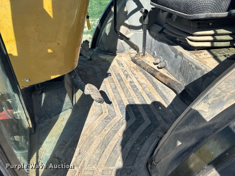 image for item EG6463 2007 Challenger MT345B tractor