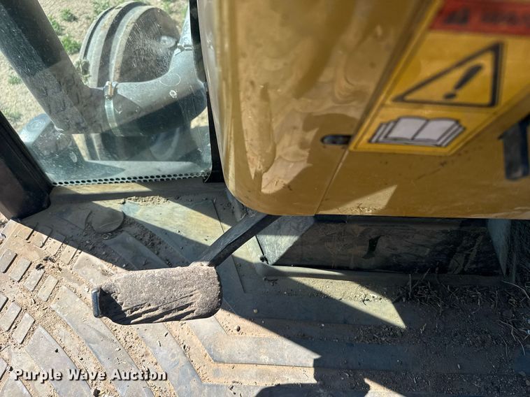 image for item EG6463 2007 Challenger MT345B tractor