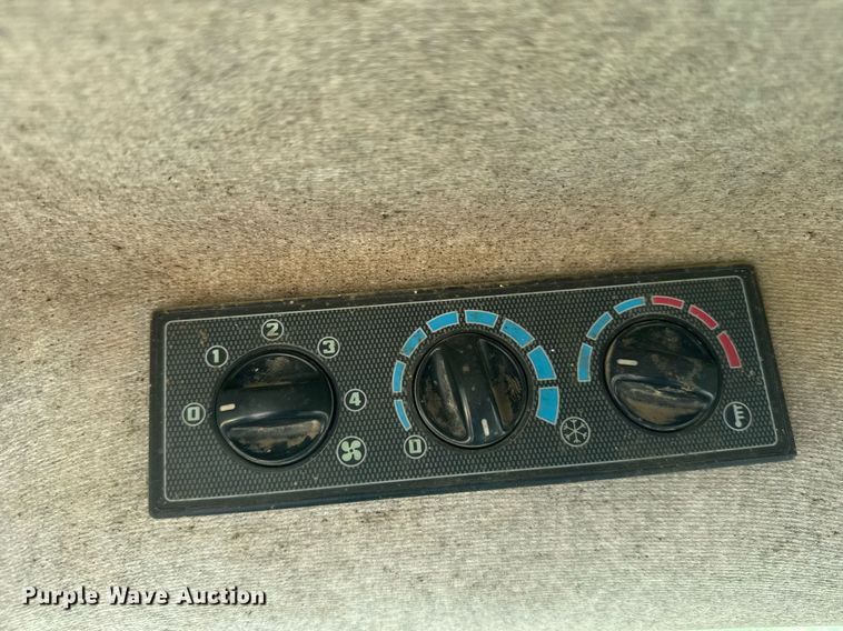 image for item EG6463 2007 Challenger MT345B tractor