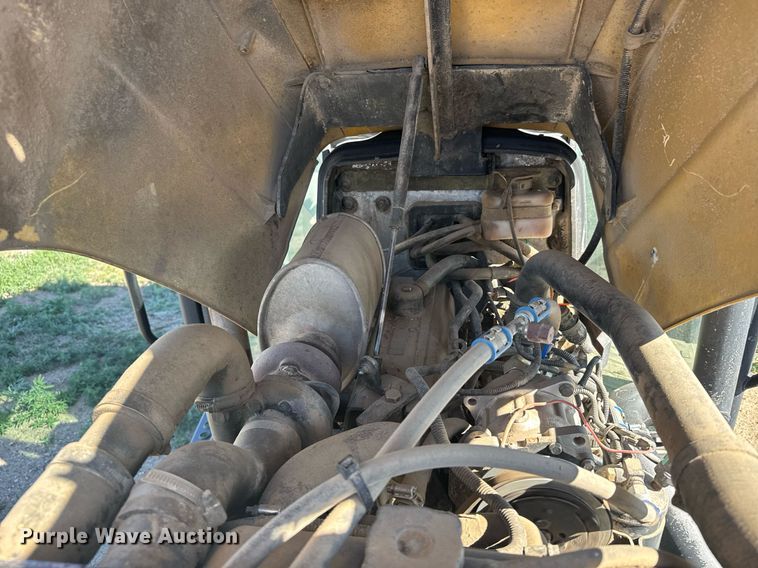 image for item EG6463 2007 Challenger MT345B tractor